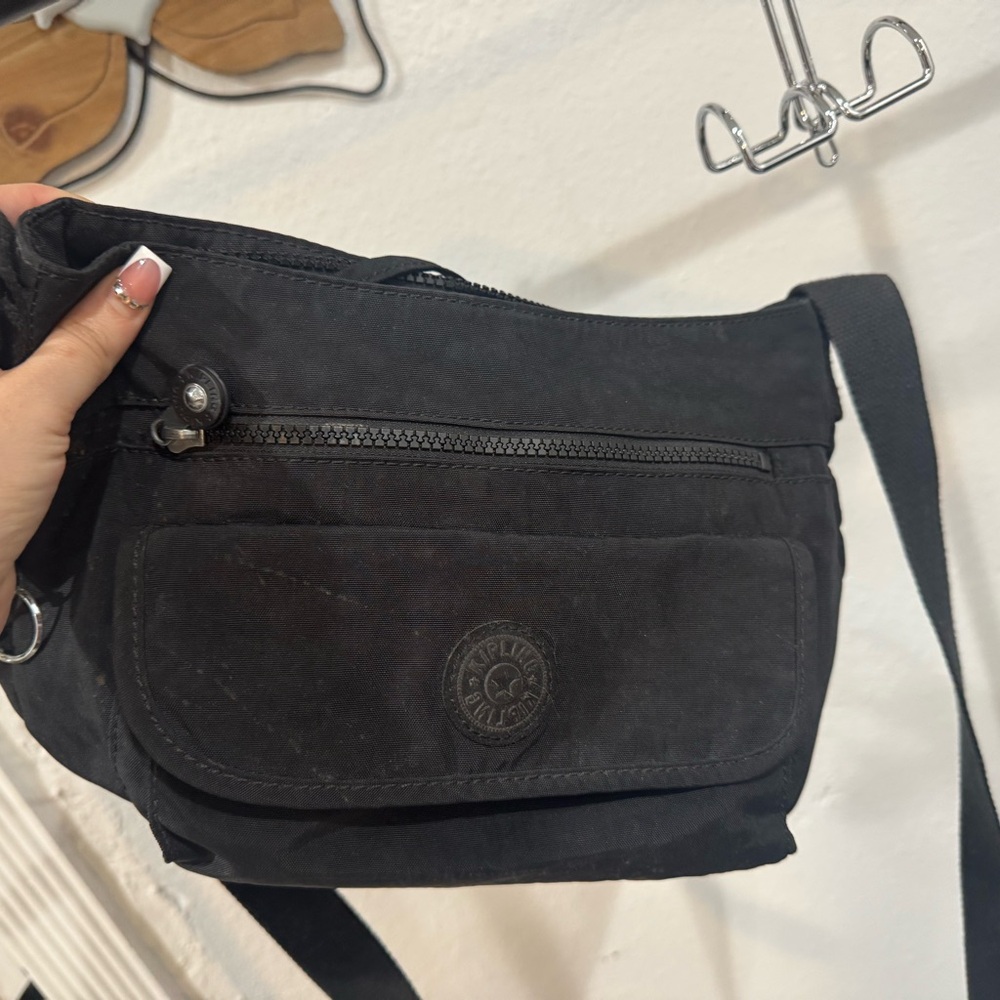 Kipling Black Belt Bag Sleek Durable Water-Resistant